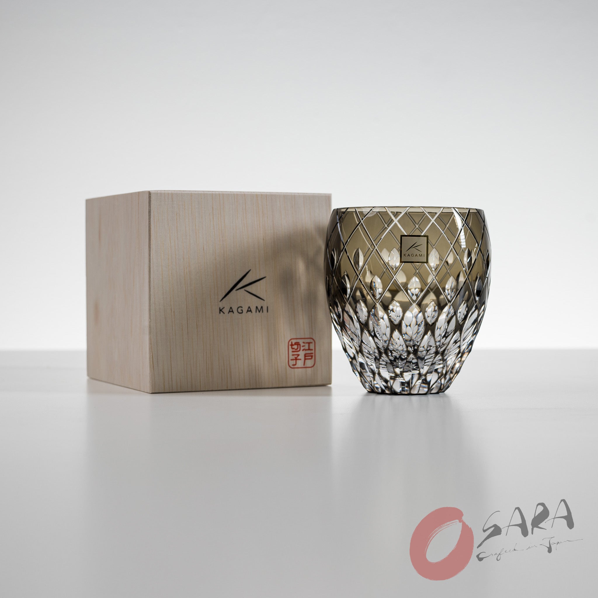 KAGAMI Crystal Multilayer Coloured Round Rock Glass - Enrai / 遠雷