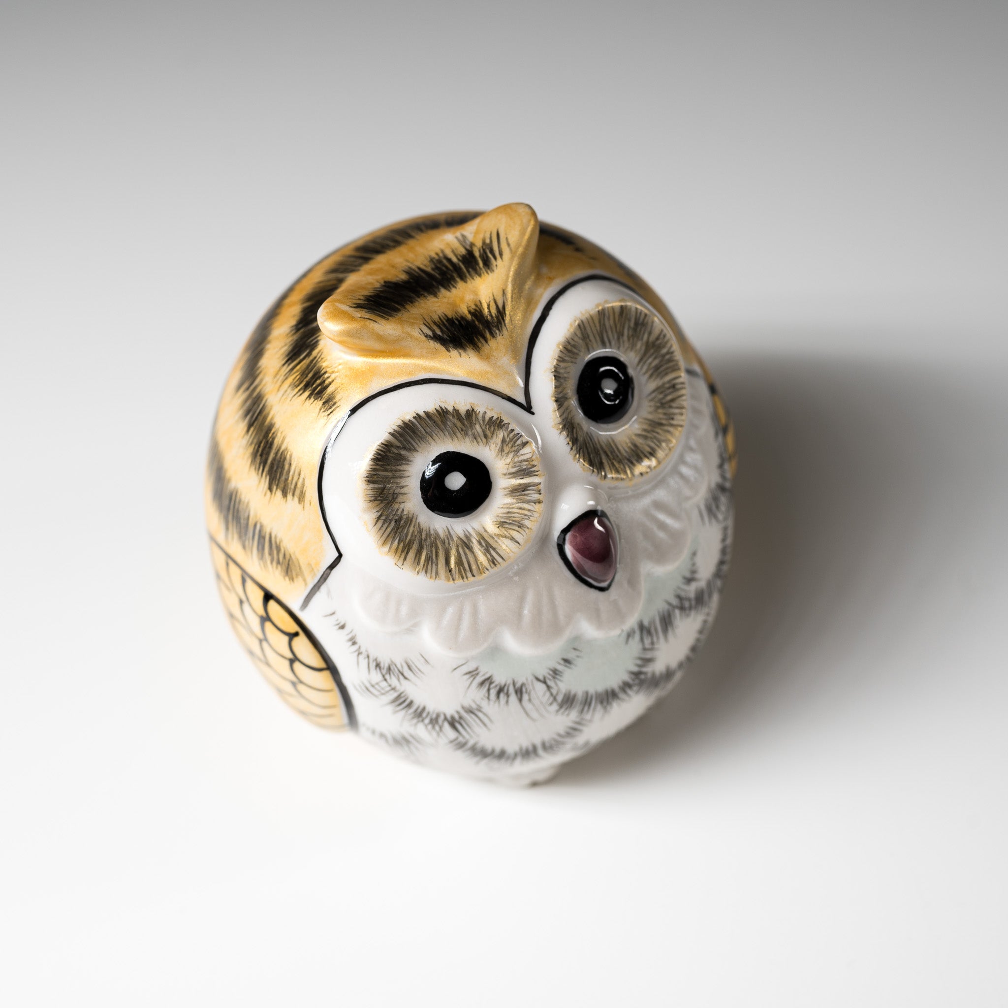Kutani Ware Animal Ornament - Baby Golden Owl / 九谷焼 金色梟