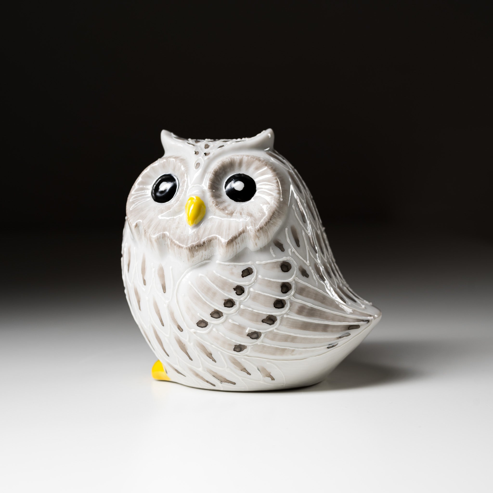Kutani Ware Animal Ornament - Gray Owl / 九谷焼  灰色梟