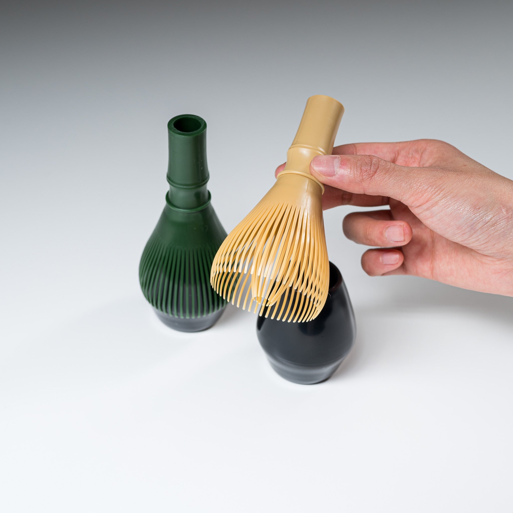 Made In Japan Resin Matcha Whisk - Green / 樹脂茶筅