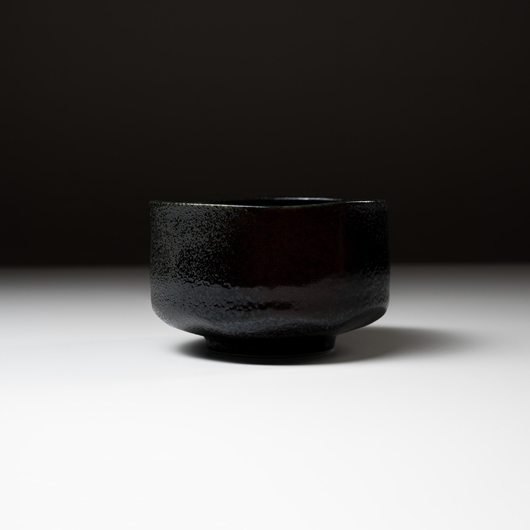 Matcha Bowl - Black Sand / 抹茶碗 黒砂金化粧