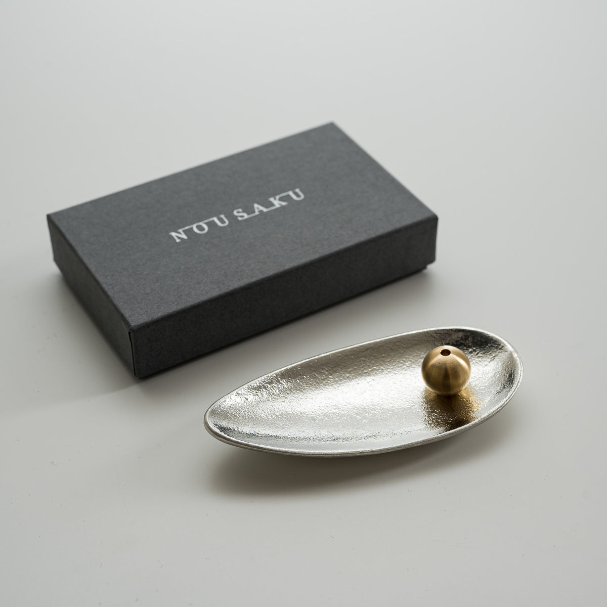 NOUSAKU Incense Holder Plate Leaf Shape / 能作 香立て Crafted In Japan