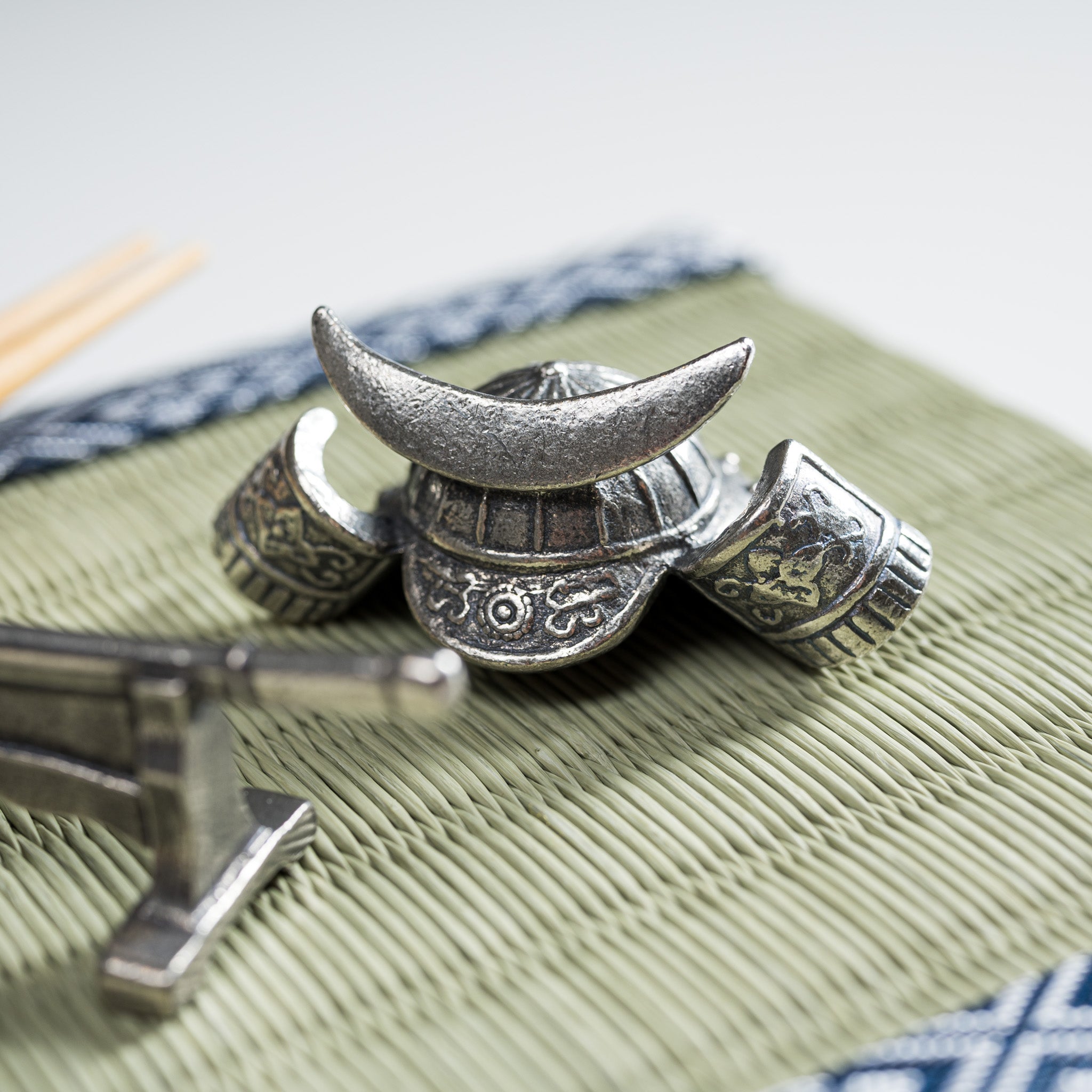 Samurai Chopstick Rests Gift Set - Set of 2 / 錫製 箸置き 武者揃