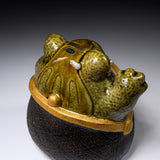 Shigaraki Ware Ornament - Frog in the Wallet / 信楽焼 がま口カエル