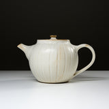 Wakasama Kiln Kinari Teapot Round - 600 ml / わかさま陶芸