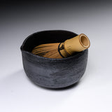 Mino ware Handmade Matcha Bowl with Spout - Black Pottery / 抹茶碗