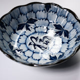 Fuku Sometsuke Small Bowl - 13 cm / 染付福小鉢