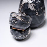 Gyokusan Klin Grapevine Nezumi-shino Sake Set with Wooden Box / 玉山窯 酒器セット