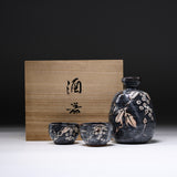 Gyokusan Klin Grapevine Nezumi-shino Sake Set with Wooden Box / 玉山窯 酒器セット