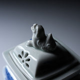 HIRADO KOHSYO DANEMON Kiln Mikawachi Ware Incense Burner / 平戸洸祥団右ヱ門窯 菊花飾香炉