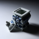 HIRADO KOHSYO DANEMON Kiln Mikawachi Ware Incense Burner / 平戸洸祥団右ヱ門窯 菊花飾香炉