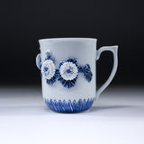 HIRADO KOHSYO DANEMON Kiln Mikawachi Ware Mug Cup / 平戸洸祥団右ヱ門窯 菊花飾マグカップ