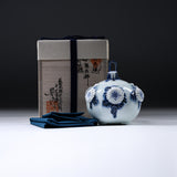 HIRADO KOHSYO DANEMON Kiln Mikawachi Ware Three-legged Incense Burner / 平戸洸祥団右ヱ門窯 菊花飾染付三つ足香炉