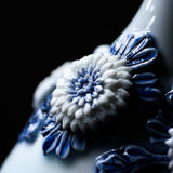 HIRADO KOHSYO DANEMON Kiln Mikawachi Ware Crane-Neck Vase / 平戸洸祥団右ヱ門窯 菊花飾染付鶴首花瓶