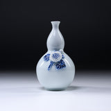 HIRADO KOHSYO DANEMON Kiln Mikawachi Ware Gourd Vase / 平戸洸祥団右ヱ門窯 菊花飾瓢箪形花瓶