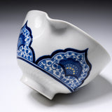 INOME Heart Handmade Matcha Bowl - Sometsuke Arabesque : 染付片口 / 小野 穣 猪目茶碗