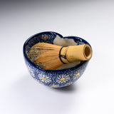 INOME Heart Handmade Matcha Bowl - Sometsuke Chrysanthemum : 染付菊花 / 小野 穣 猪目茶碗