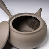 JINSUI Tokoname ware Teapot 250 ml - TOKI Hira series - Shirohai / 人水 常滑急須