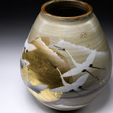 Kutani Ware Vase - Flying Cranes / 九谷焼 花瓶