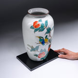 Kutani Ware Vase - Kingfishers and Camellia / 九谷焼 花瓶