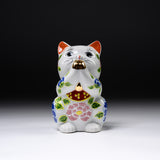 Kutani Ware Begging Cat Ornament with Golden Hand ”Mei” / 九谷焼 招き猫