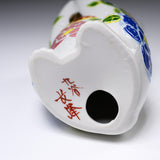 Kutani Ware Begging Cat Ornament with Golden Hand ”Mei” / 九谷焼 招き猫
