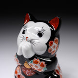 Kutani Ware Begging Cat Ornament  ”Beni” / 九谷焼 招き猫