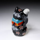 Kutani Ware Animal Ornament - Mt Fuji Black Beckoning Cat ”Sun” / 九谷焼 招き猫