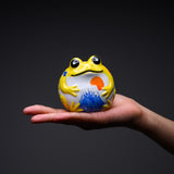 Kutani Ware Animal Ornament - Yellow Frog with Fuji / 九谷焼 カエル