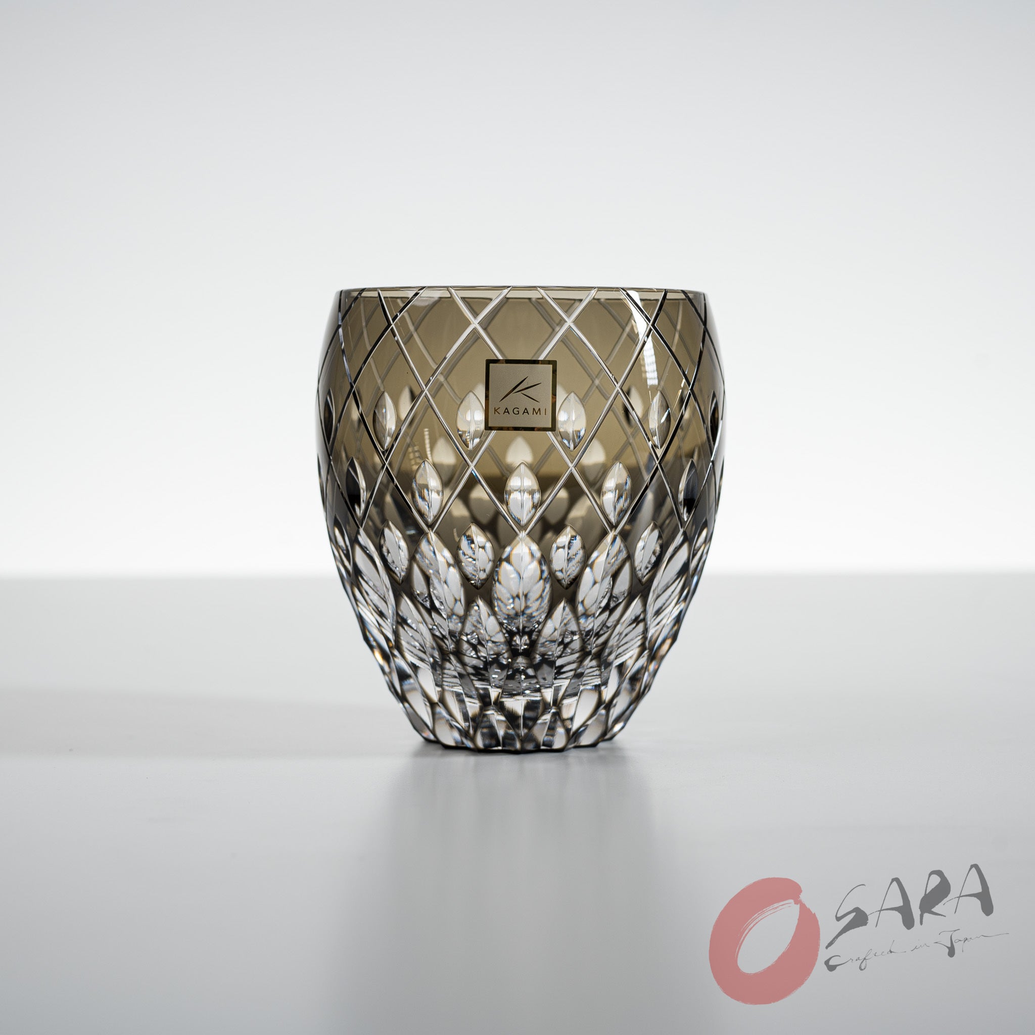 T Round Rocks Glass KAGAMI Crystal Round Whiskey Rock Glass - Enrai / 遠雷 – Osara Australia
