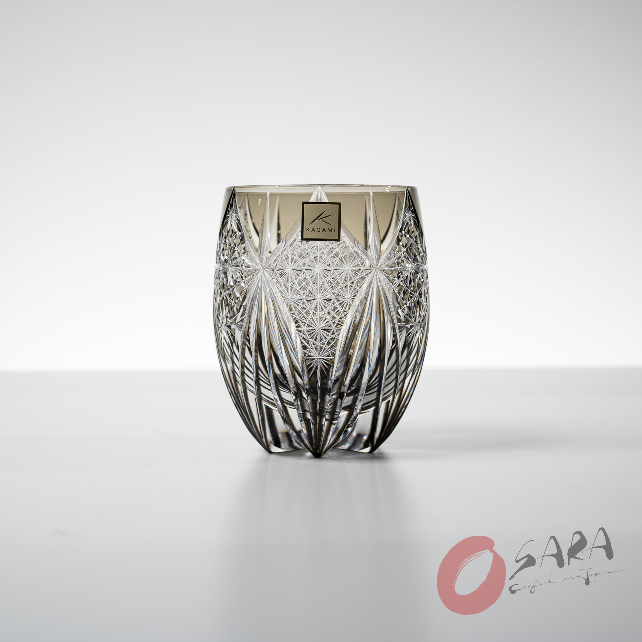 T Round Rocks Glass KAGAMI Crystal Round Whiskey Rock Glass - Subaru Black / 昴 – Osara ...