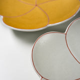 Arita Ware Plum Plate Gold/White Pair Gift Pack - 15 cm / 有田焼 ペア捻り梅