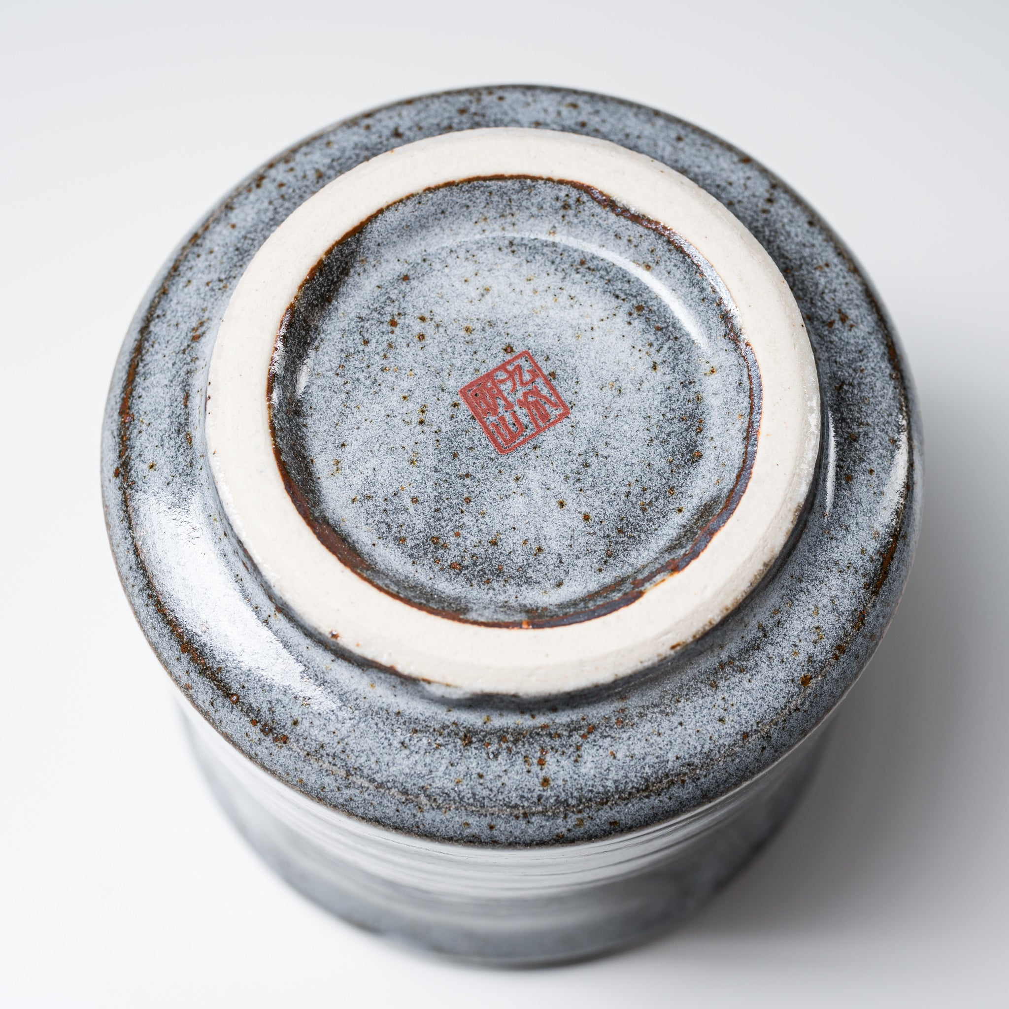Kutani ware Japanese Yunomi Tea Cup - Gold Leaf / 金箔