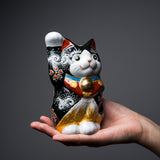 Kutani Ware Animal Ornament - Mt Fuji Black Beckoning Cat ”Sora” / 九谷焼 招き猫