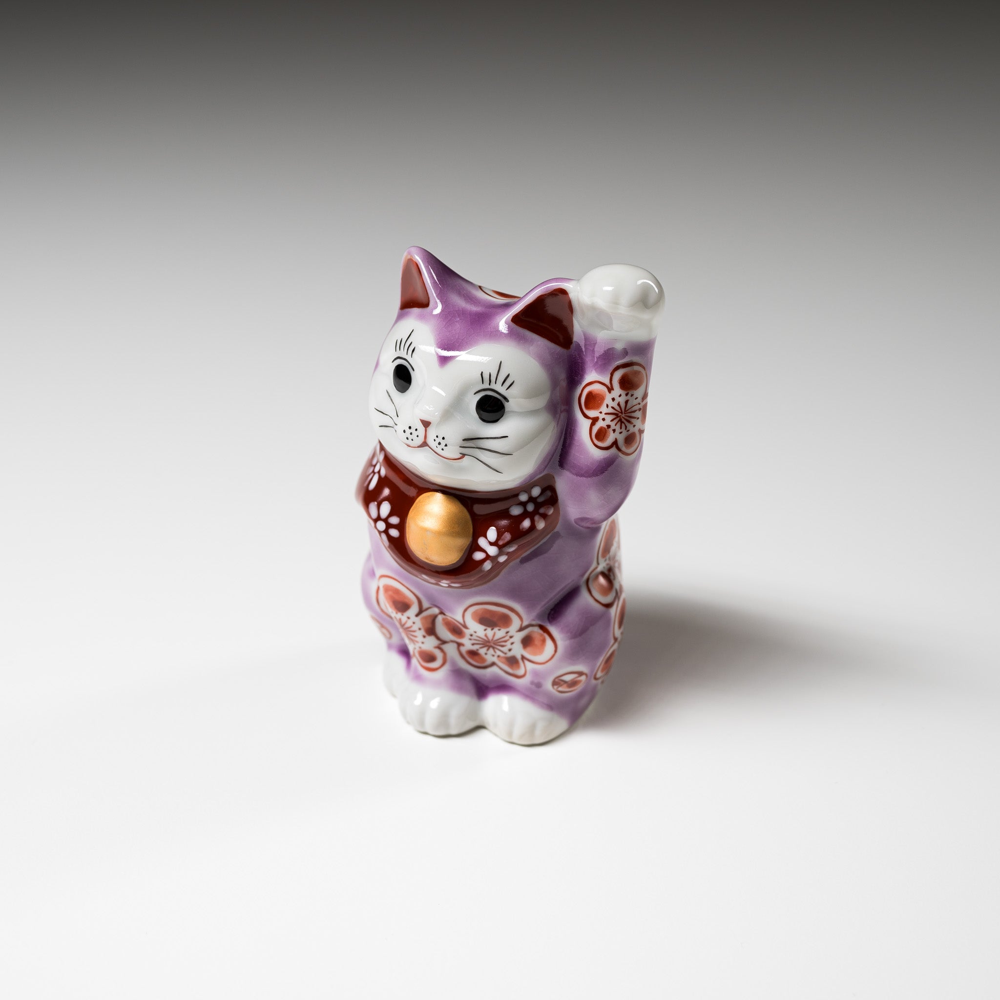 Kutani Ware Animal Ornament - Purple Beckoning Cat "Ichigo" / 九谷焼 招き猫