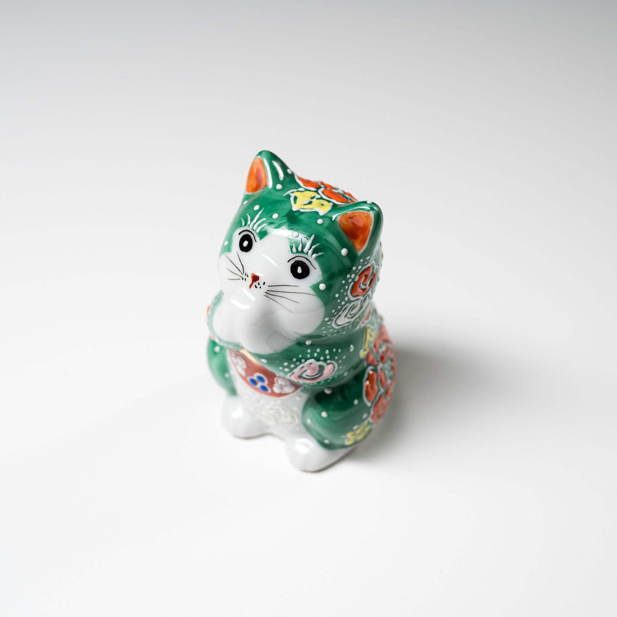 Kutani Ware Animal Ornament - Green Begging Cat "Suika" / 九谷焼 招き猫