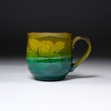 Kutani ware Mug Cup - Gradation Camellia / 九谷焼 マグカップ