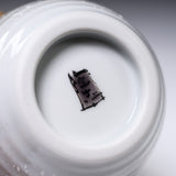 Kutani ware Vase - Nakamura Toshito - Friendly Sparrow in Snow / 九谷焼