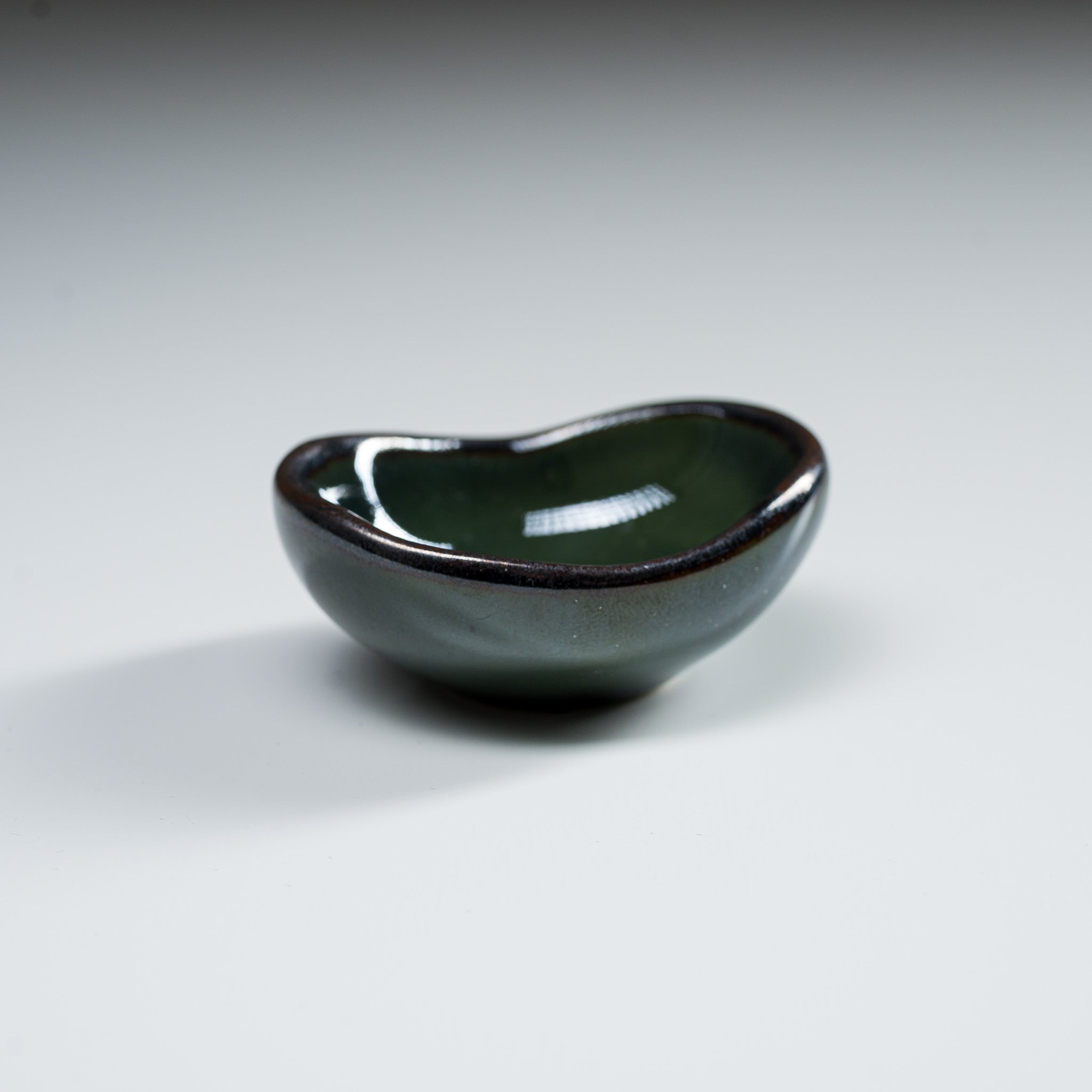 Mino ware Mini Bean Bowl, Sauce Dish - 6 cm / 美濃焼き ミニ小鉢