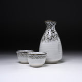 Mino ware Pottery Sake Set - White Thunder / やまい伊藤 酒器セット