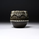 Onta Ware Hakeme Dark Gray Tea Cup - Wave / 小鹿田焼 カップ