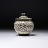 Onta Ware Tobikanna Ivory Container / 小鹿田焼 甕