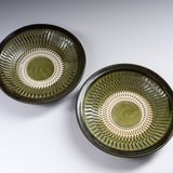 Onta Ware Tobikanna Green Shallow Bowl with Circular Pattern - 17 cm - 2 Options / 小鹿田焼 お皿