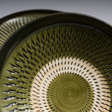 Onta Ware Tobikanna Green Shallow Bowl with Circular Pattern - 17 cm - 2 Options / 小鹿田焼 お皿