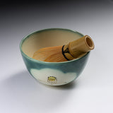 NISHIKAWA Kyo-Kiyomizu Ware Handmade Matcha Bowl - Oribe Camellia / 京焼・清水焼き 抹茶碗