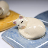 CHINJUKAN Kiln Mini Beckoning Cat on Pillow - 3 Options / 薩摩焼 沈壽官窯