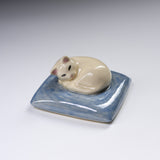 CHINJUKAN Kiln Mini Beckoning Cat on Pillow - 3 Options / 薩摩焼 沈壽官窯