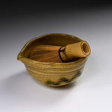 Sanpouen Kiln Handmade Crazing Glaze Spouted Matcha Bowl - Yellow Seto / 片口碗 黄瀬戸