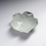 Seto ware MARUKO Flower Three-Legged Shallow Bowl - 3 Options / 瀬戸焼 花合わせ 小皿