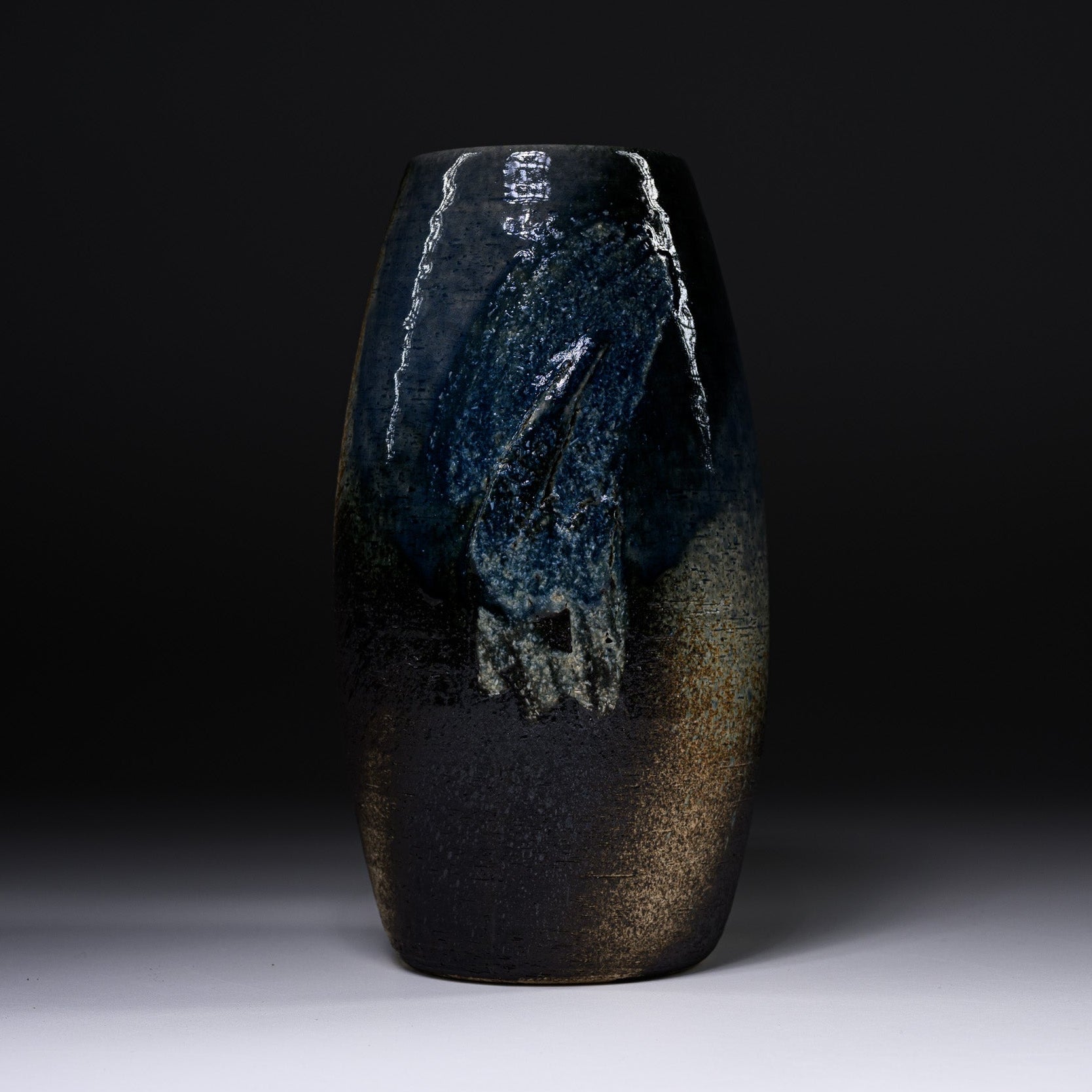 Shigaraki ware Pottery Vase - Deep Sea / 信楽焼 花瓶 – Osara Australia